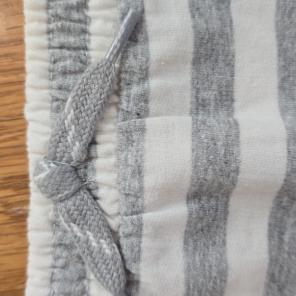 OKIE DOKIE BABY GIRLS SHORTS BUNDLE OF 3 PAIR ALL SIZE 9 MONTHS - Picture 11 of 13